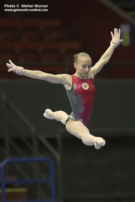 ksenia semenova is a fantastic gymnast from russia this photo was from back in 2009 moved