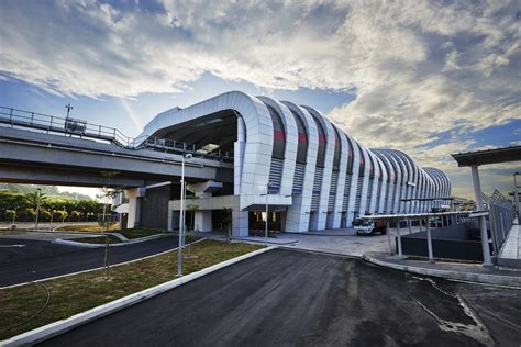 புத்ரா ஹைட்ஸ் (ta) gară din malaezia (ro); Putra Heights LRT Station - NRY Architects