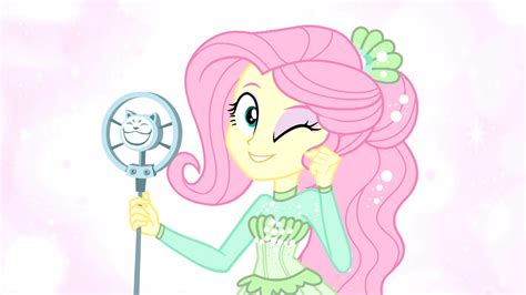 New Romantic Outfit For Fluttershy In My Little Pony
