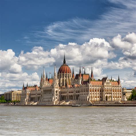 Budapest Parliament tour - Tales of Budapest