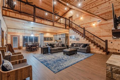Come and experience nature and fun in order to escape from the daily grind with a relaxing week or weekend in the heart of the beautiful. Friends in Low Places | Beavers Bend Luxury Cabin Rentals ...