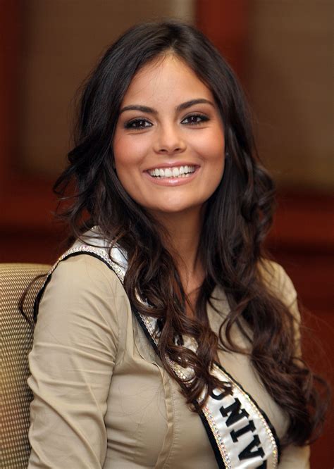 File Ximena Navarrete Miss Universe 2010  Wikimedia Commons