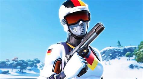 There have been a bunch of fortnite skins that have been released since battle royale was released and you can see them all here. Fortnite Thumbnails💥 compartilhou uma publicação no ...