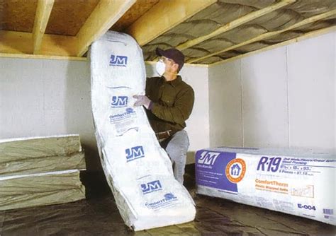 More images for insulating crawl space ceiling » Insulating Your Home Can Save You Money! | MOTHER EARTH NEWS