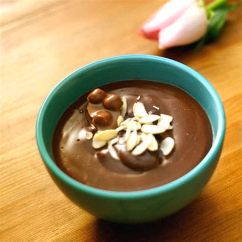 Did you even know you could make creamy, dreamy almond milk at home? Almond Milk Chocolate Pudding Recipe: How to Make Almond ...