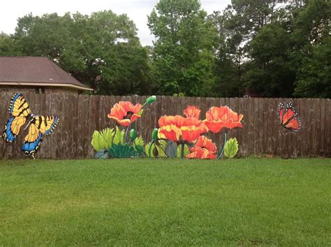Who could be sad w/this color surrounding them? What a great way to brighten up your fence ... now you don ...