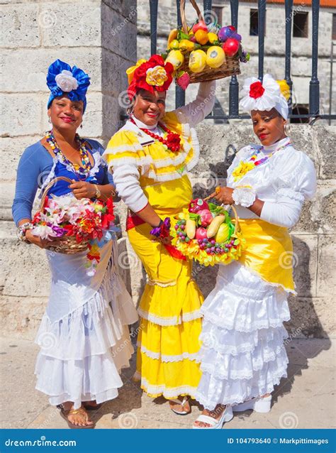La Ropa Cubana ¿cuál Es La Vestimenta Típica De Cuba Absolut Viajes