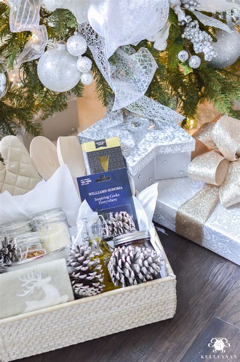 These give me many beautiful ideas to use in my own way. Three Ways to Make Gift Cards More Personal - Kelley Nan