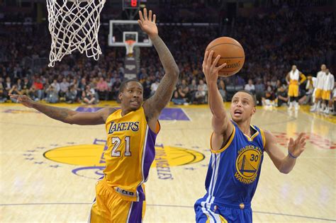 Stream golden state warriors vs los angeles lakers live. Warriors hold off the Lakers, 108-105 - LA Times
