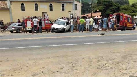 Acidente Deixa Dois Mortos E Tr S Feridos Na Br