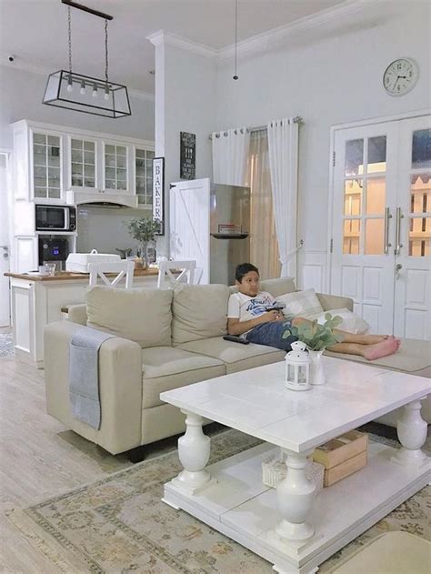 Di rumah natalie sarah tidak menyimpan foto. 6 Potret Rumah Mewah Natalie Sarah, Unik Bak di Luar ...
