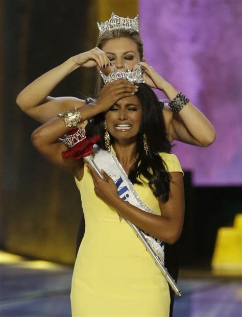 Nina Davuluri First Indian American To Be Crowned Miss America Ndtv Com