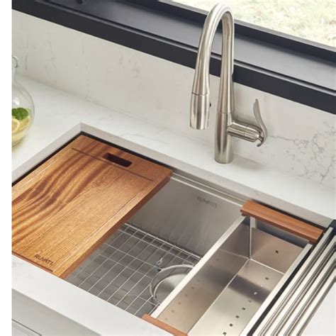 Tips And Tricks For Choosing The Right Kitchen Sink Size