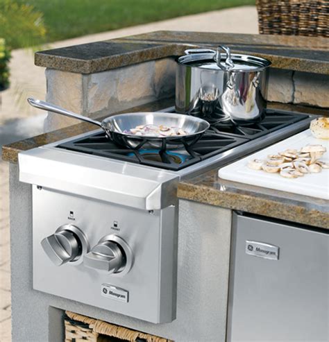 Additionally, most all stoves and grills designed to run on natural gas can run on propane, and vice versa, with slight modification. ZGU122NPSS | Monogram Dual Burner Outdoor Cooktop (Natural ...