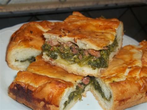 Altrimenti potrai semplicemente arricchire le verdure con della ricotta o dei cubetti di formaggio di capra, per mantenere la focaccia leggera e facilmente digeribile. Provare Per Gustare::...: .. PIZZA RIPIENA CON CIME DI ...