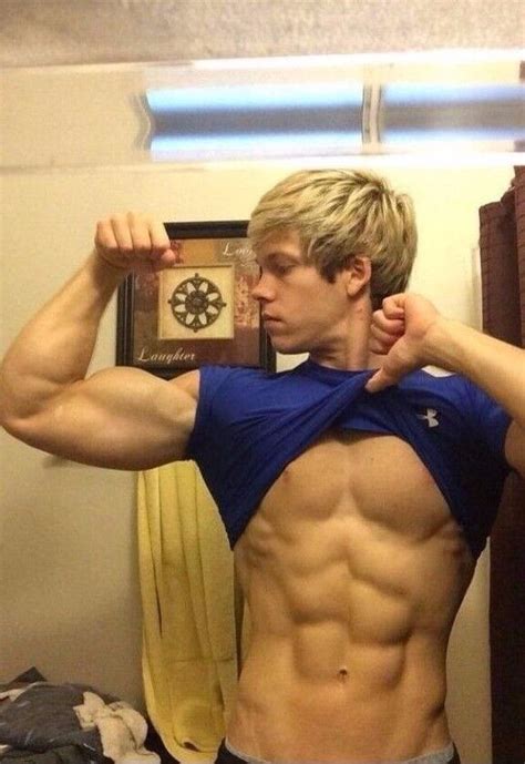 Shirtless Male Muscular Blond Frat Guy Jock Flexing Bicep Abs Photo 4x6
