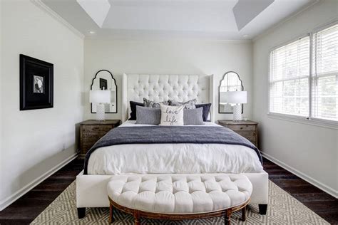 Make your room a place where you can unplug. How to create a Feng shui bedroom layout without a lot of ...