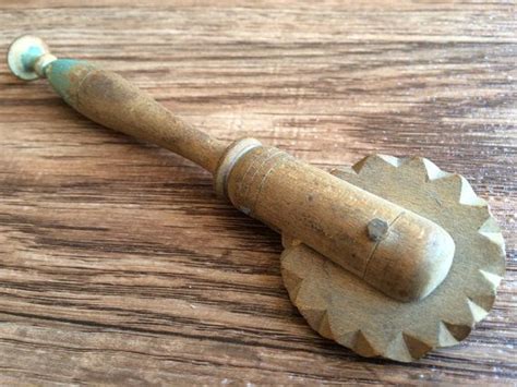 Primitive Wheeled Wooden Pasta Cutter Antique Wooden Pastry Wheel