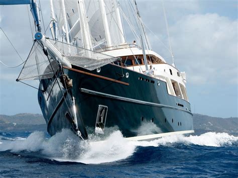 A look at the luxurious new super yacht the flying fox. Jeff Bezos Commissions his own Superyacht. - The Howorths ...