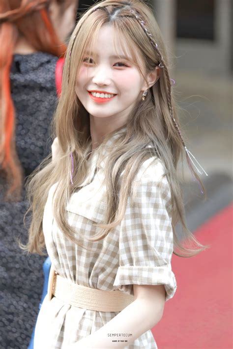 Whether you are a korean looking for hairstyle. 𝔸𝕝𝕨𝕒𝕪𝕤 𝕓𝕪 𝕪𝕠𝕦𝕣 𝕤𝕚𝕕𝕖 on Twitter in 2020 | Korean hairstyle ...