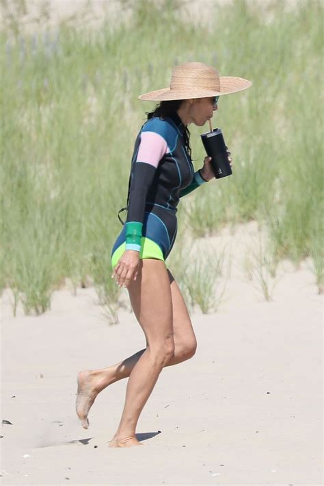 Bethenny Frankel In Bikini At A Beach In The Hamptons 07 15 2020 Hawtcelebs