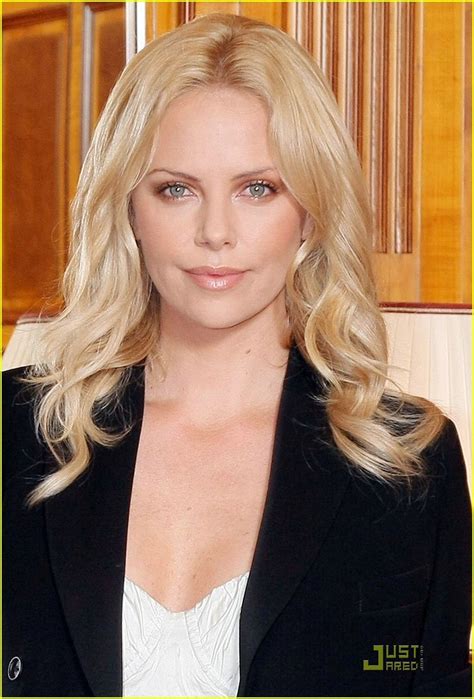 Charlize Theron Style Charlize Theron Oscars Celebrities Female