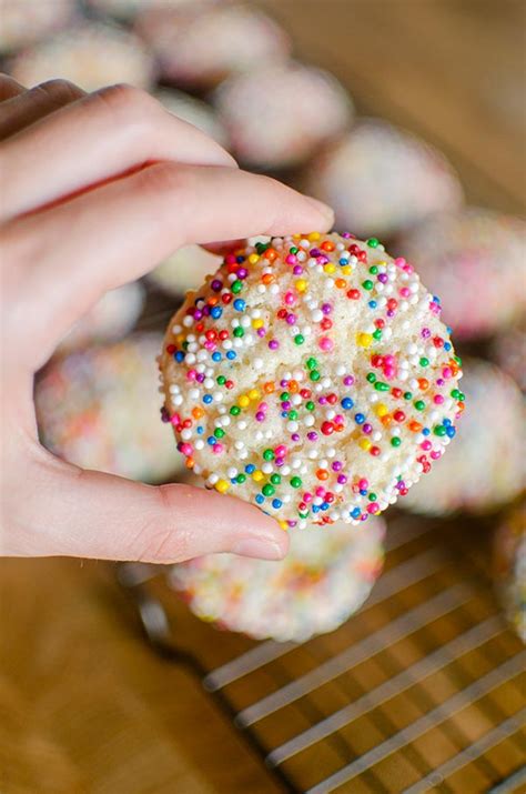 Sugar Cookies With Sprinkles Living Lou