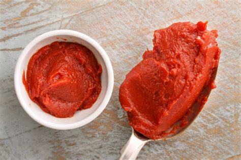 I love using whole peeled tomatoes or crushed tomatoes. 4 Best Tomato Purée Substitutes for Cooking - Recipe Marker