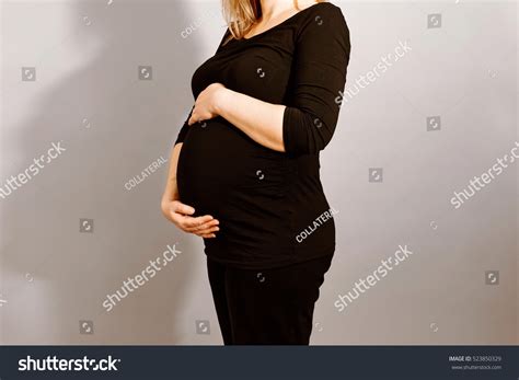 Pregnant Woman Stock Photo 523850329 Shutterstock