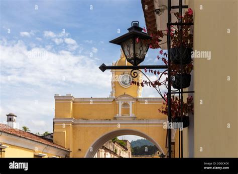 Santa Catalina Arch Antigua Guatemala Stock Photo Alamy