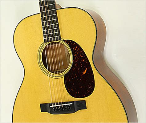 C F Martin 000 18 Steel String Acoustic Guitar Natural