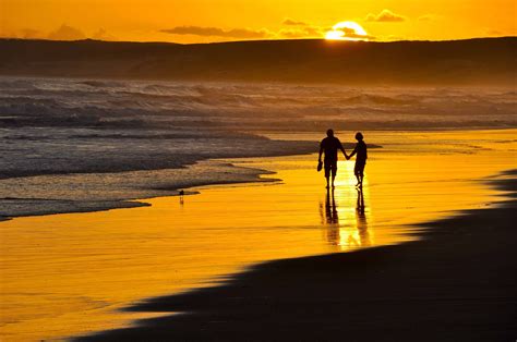 Romantic Walks On The Beach Pandoravalentinescontest My Perfect