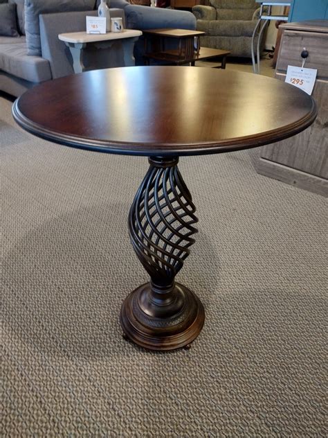 Round Pedestal Accent Table Roth And Brader Furniture