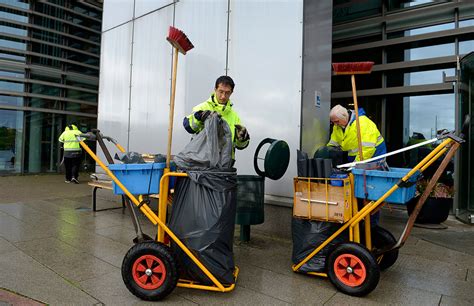 Målgruppen är samhalls medarbetare i hela sverige. Ingen skyddad verkstad - Arbetet