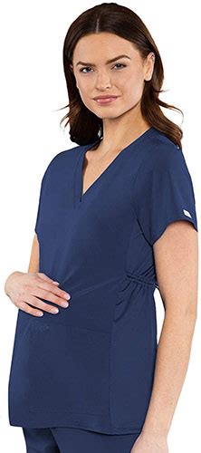 5 Best Maternity Scrubs For Nurses In 2023 Nightingale Knows