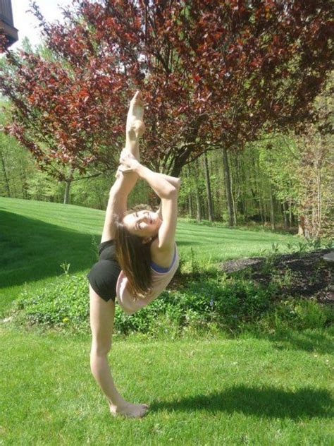 Brooke Hyland From Dance Moms She Is Ridiculously Flexible Dance Pinterest Ash My Goals