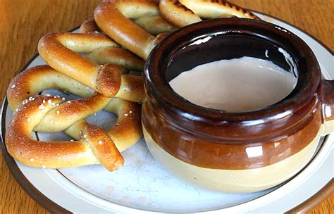 These Spicy Soft Pretzels With Beer Cheese Dip Are Worth The Effort
