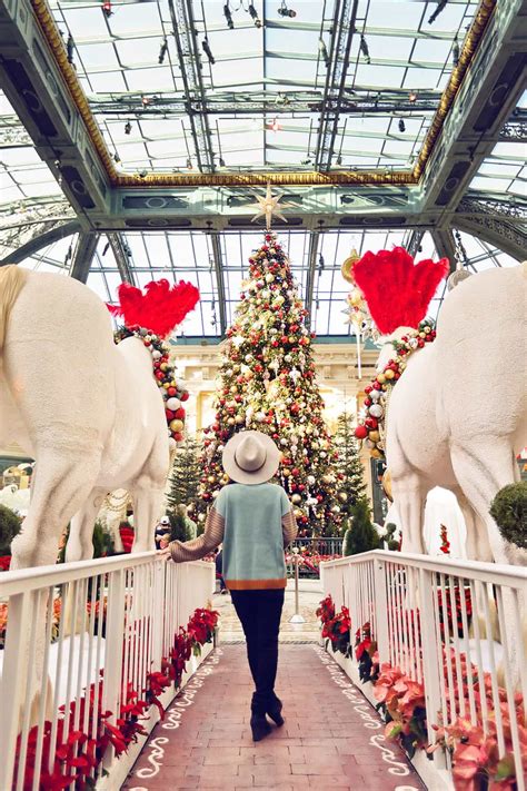 The Ultimate Guide To Christmas Decorations In Las Vegas Hotels Malls And More