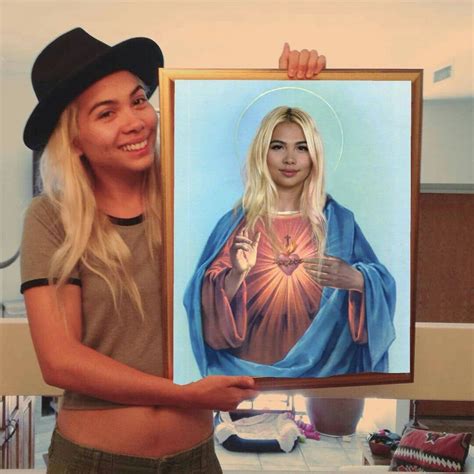 Why Are Fans Calling Hayley Kiyoko Lesbian Jesus Dopecausewesaid