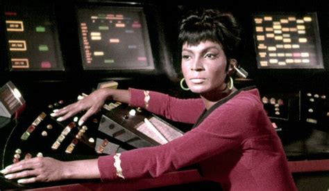 How Star Trek Legend Nichelle Nichols Used Uhura To Change The World
