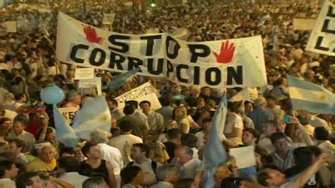 demonstrators bang pots pans to protest argentina s policies cnn