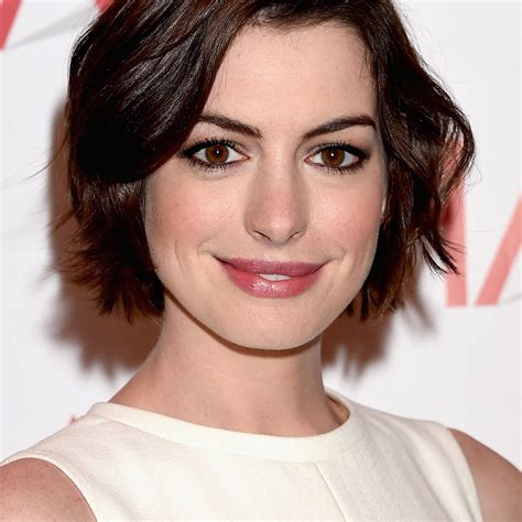 20 Photo Of Short Feathered Bob Crop Hairstyles