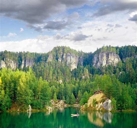 Zobacz atrakcje czechy, których najpewniej nie znasz! Czechy - atrakcje przyrodnicze: Skalne Miasta Czech, góry ...