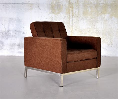 SELECT MODERN: Florence Knoll Style Lounge Chair
