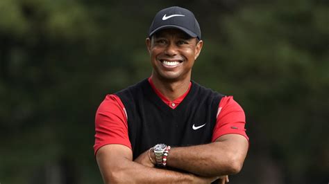Breaking Tiger Woods Pulled From Serious Car Crash With Jaws Of Life