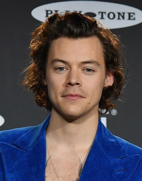 Harry Styles Continues To Dress Like A Legend In The Making Esquire