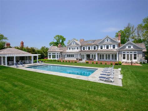 The Best Hamptons Summer Rentals At Every Price Point Hamptons House