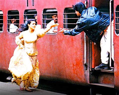 25 Most Iconic Scenes Of Bollywood To Revisit Desiblitz