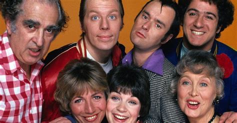 Laverne And Shirley Season 4 Watch Episodes Streaming Online