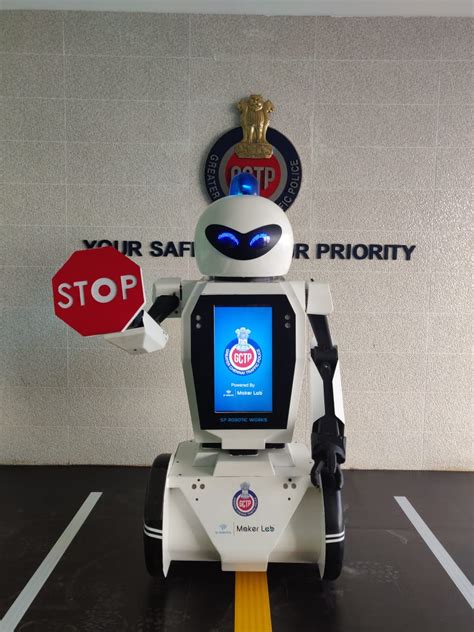 Pune Traffic Police To Deploy Robot From Sp Robotics Maker Lab For Road